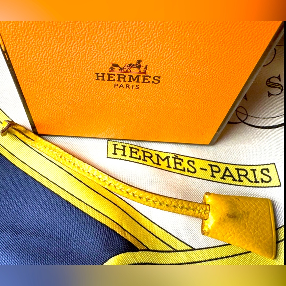 Hermès Micro Clochette Gold Silver Tag Vintage Rare Collectible Authentic 70s - Picture 9 of 11